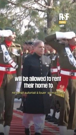 Iqbal Khattak, RSF's representative in Pakistan, discusses the situation exiled Afghan journalists sent back to Taliban nightmare while the world looks away.
After fleeing persecution by the Taliban, these men and women are now confronted by arbitrary arrests and the threat of being deported on a daily basis, in direct violation of the principle of non-refoulement — a cornerstone of international law. These media professionals, who fled Afghanistan to save their lives, are now being criminalised by the Pakistani government. 

At least 20 of them, supported by RSF, have been forcibly repatriated. Despite multiple calls for the protection of journalists, the policy of deporting Afghan refugees en masse — which began in 2023 — continues. 

We call on the Pakistani authorities to immediately put a stop to the deportations and restore a functional visa renewal process for these journalists who have been forced into exile. We also urge the international community to open safe and legal channels for their rapid resettlement in third countries.

–
Iqbal Khattak, le représentant de RSF au Pakistan, décrypte l’exil brisé des journalistes afghans, renvoyés vers le cauchemar taliban pendant que le monde détourne le regard.

Après avoir fui les persécutions des talibans, ces hommes et ces femmes sont confrontés quotidiennement aux arrestations arbitraires et à la menace d’une expulsion en violation flagrante du principe de non-refoulement. Ces professionnels des médias qui ont fui pour sauver leur vie sont désormais criminalisés par le gouvernement pakistanais

Au moins une vingtaine de journalistes afghans réfugiés au Pakistan ont été renvoyés de force en 2025 dans le pays qu’ils avaient fui. Alors que le rythme des expulsions s’accélère, des dizaines d’autres journalistes exilés vivent désormais dans la peur d’être arrêtés à tout moment.

Nous appelons les autorités pakistanaises à mettre immédiatement fin aux expulsions et à rétablir un processus fonctionnel de renouvellement des visas pour ces journalistes contraints à l’exil. Nous exhortons également la communauté internationale à ouvrir des voies sûres et légales pour leur réinstallation rapide dans des pays tiers.